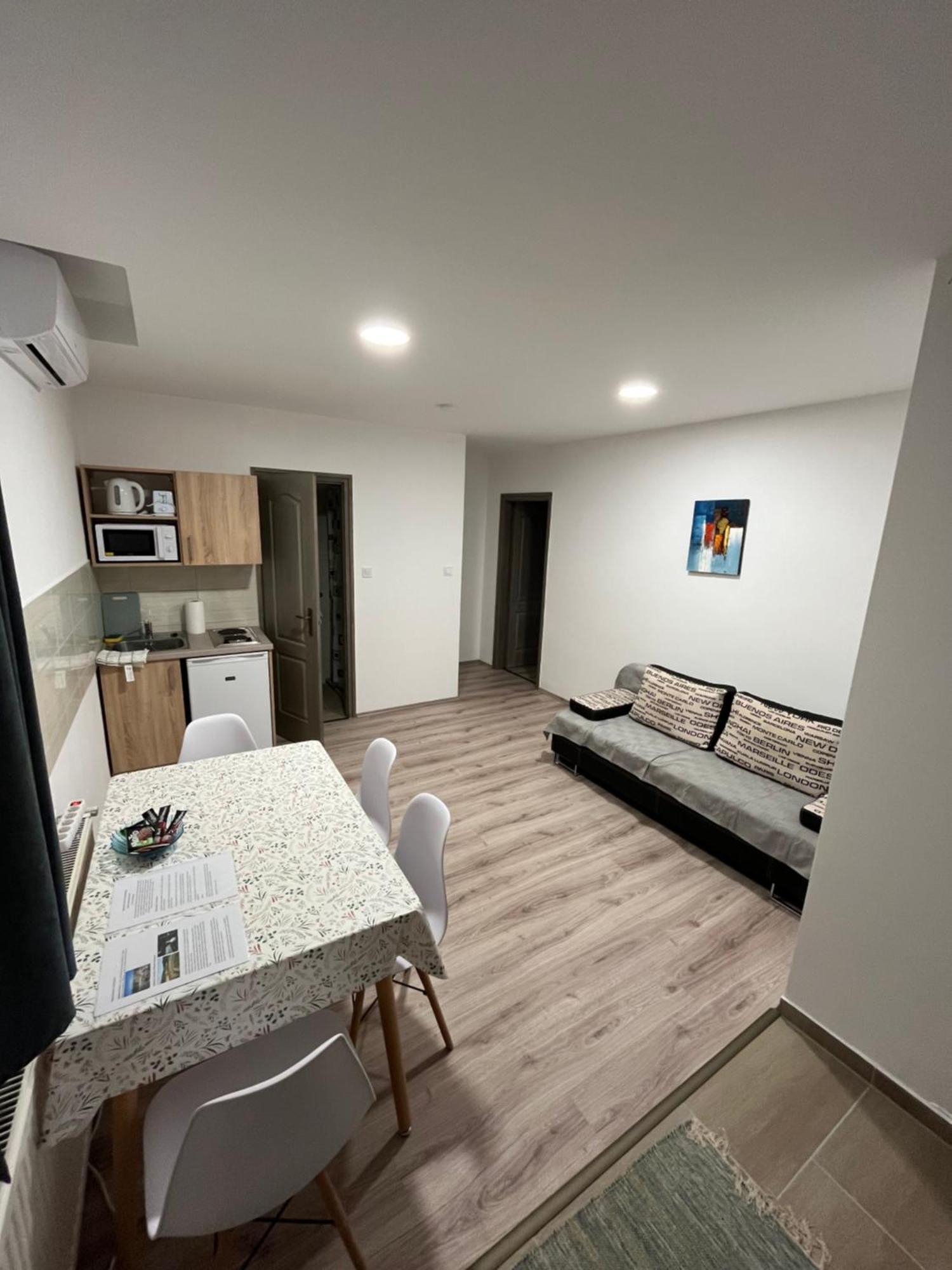 Mini Zoo Apartman Nagykanizsa Exteriör bild