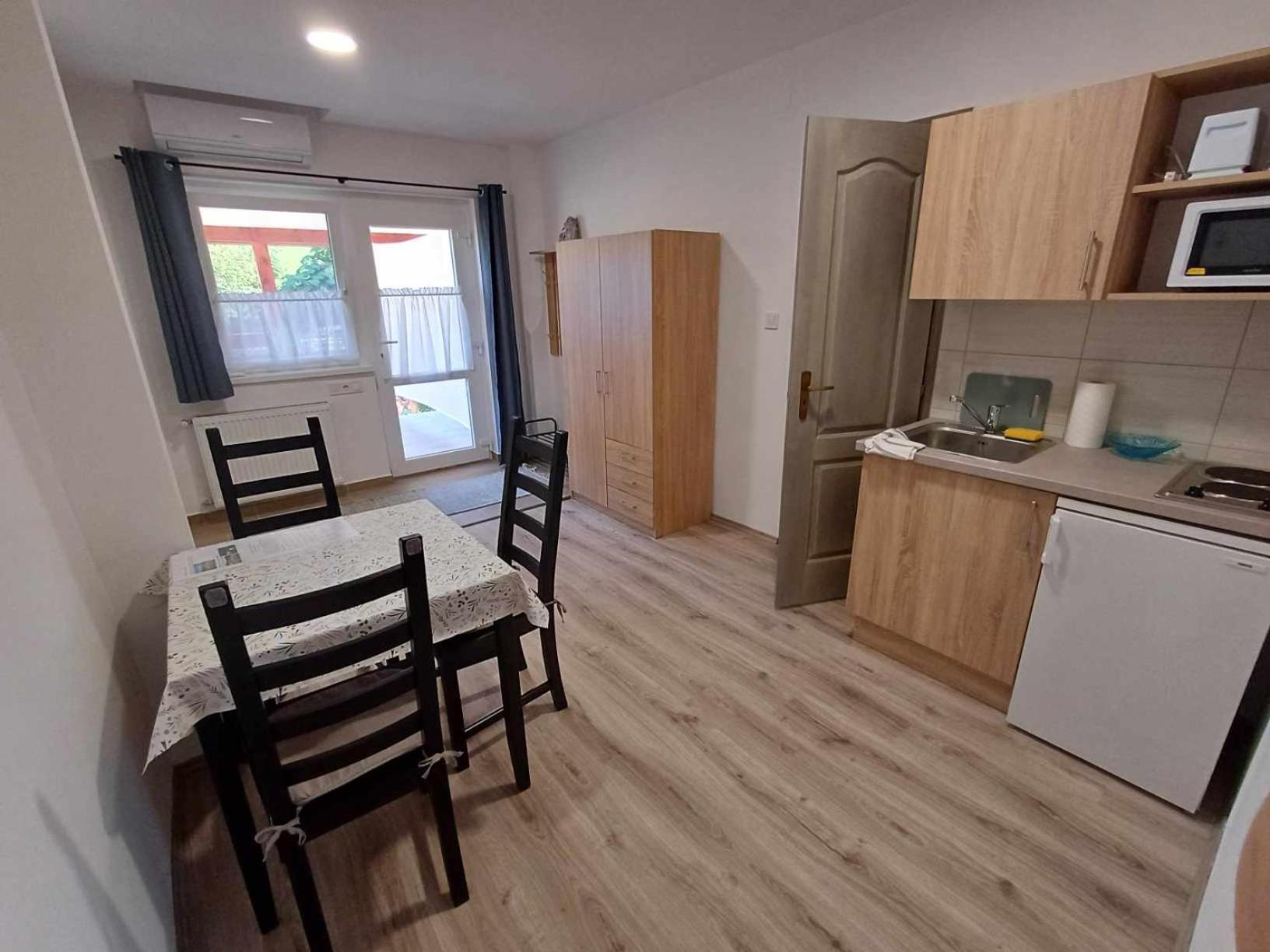 Mini Zoo Apartman Nagykanizsa Exteriör bild